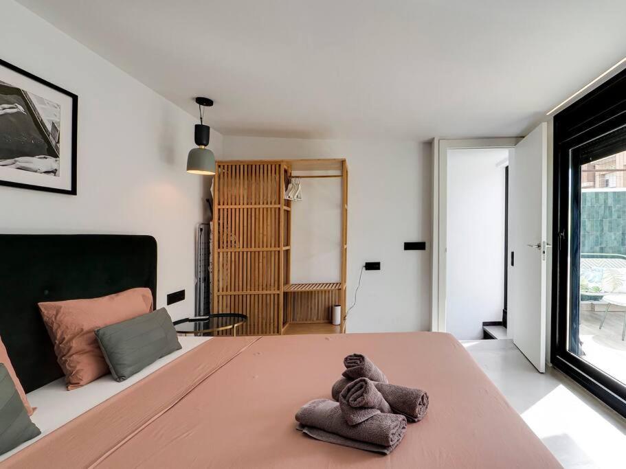 Casa Maria Townhouse- Terrace-4 Bedrooms L’Hospitalet de Llobregat Exterior foto