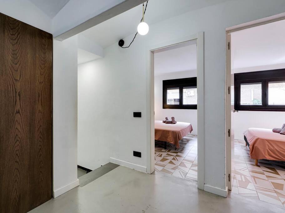 Casa Maria Townhouse- Terrace-4 Bedrooms L’Hospitalet de Llobregat Exterior foto