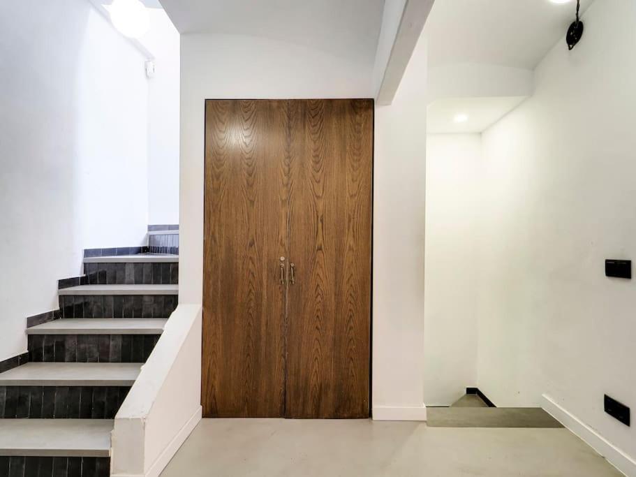 Casa Maria Townhouse- Terrace-4 Bedrooms L’Hospitalet de Llobregat Exterior foto