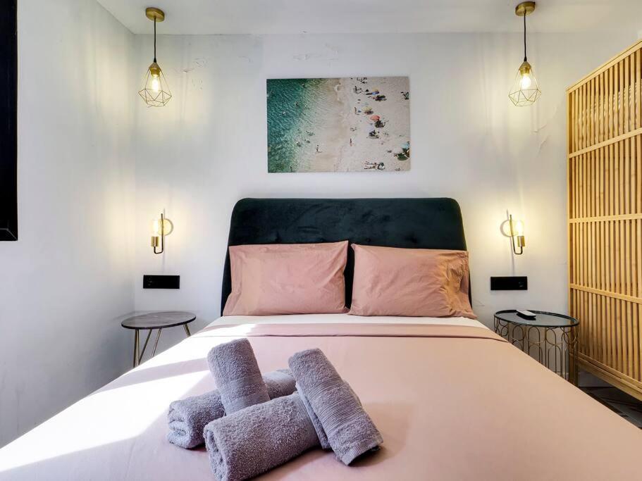 Casa Maria Townhouse- Terrace-4 Bedrooms L’Hospitalet de Llobregat Exterior foto